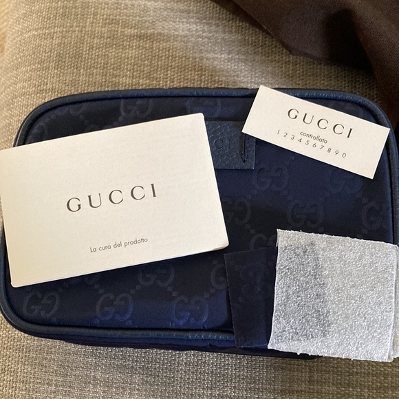 Gucci nylon cosmetic bag - Picture 6 of 6